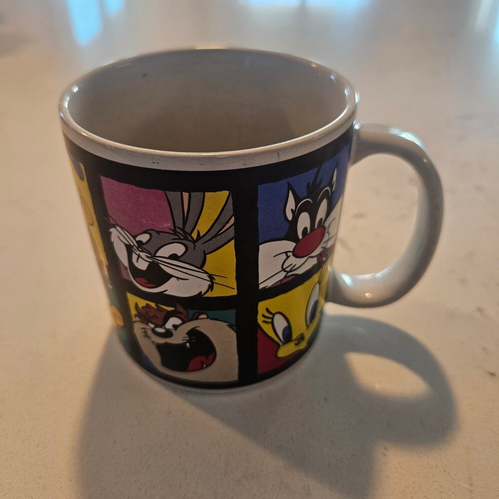 Vintage 1993 Warner Bros Looney Tunes Character Grid Coffee Mug Sakura